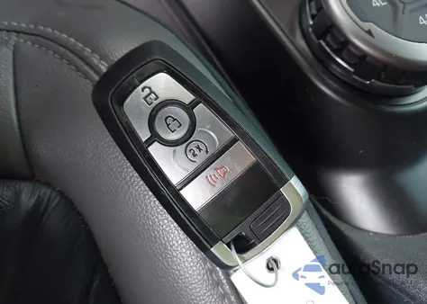 2022 Ford Bronco Outer Banks z USA, uszkodzony, nr VIN 1FMEE5DP7NLB42889